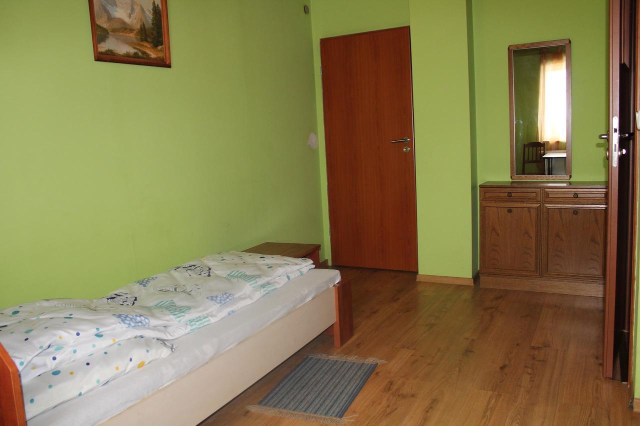 Zagroda Agroturystyczna Wiecha Mieroszow Exterior photo